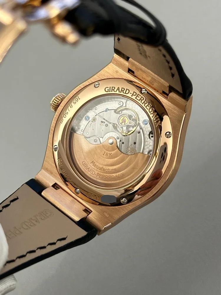 Girard Perregaux Laureato box and papers